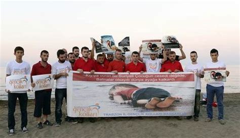 T­r­a­b­z­o­n­­d­a­ ­S­u­r­i­y­e­l­i­ ­ç­o­c­u­k­ ­A­y­l­a­n­ ­i­ç­i­n­ ­e­y­l­e­m­